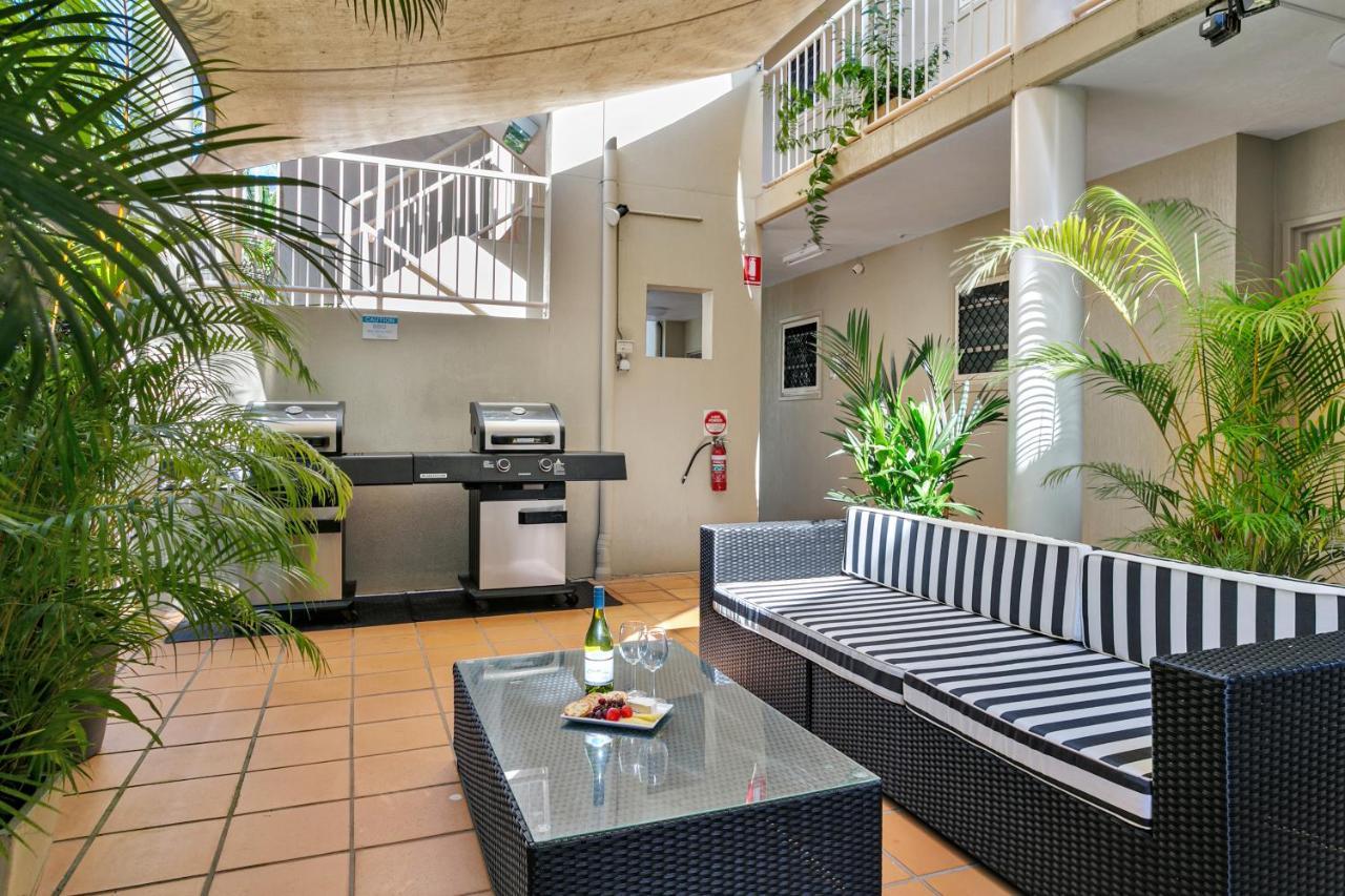 Port Douglas Apartments - Adults Only Oasis Exterior foto