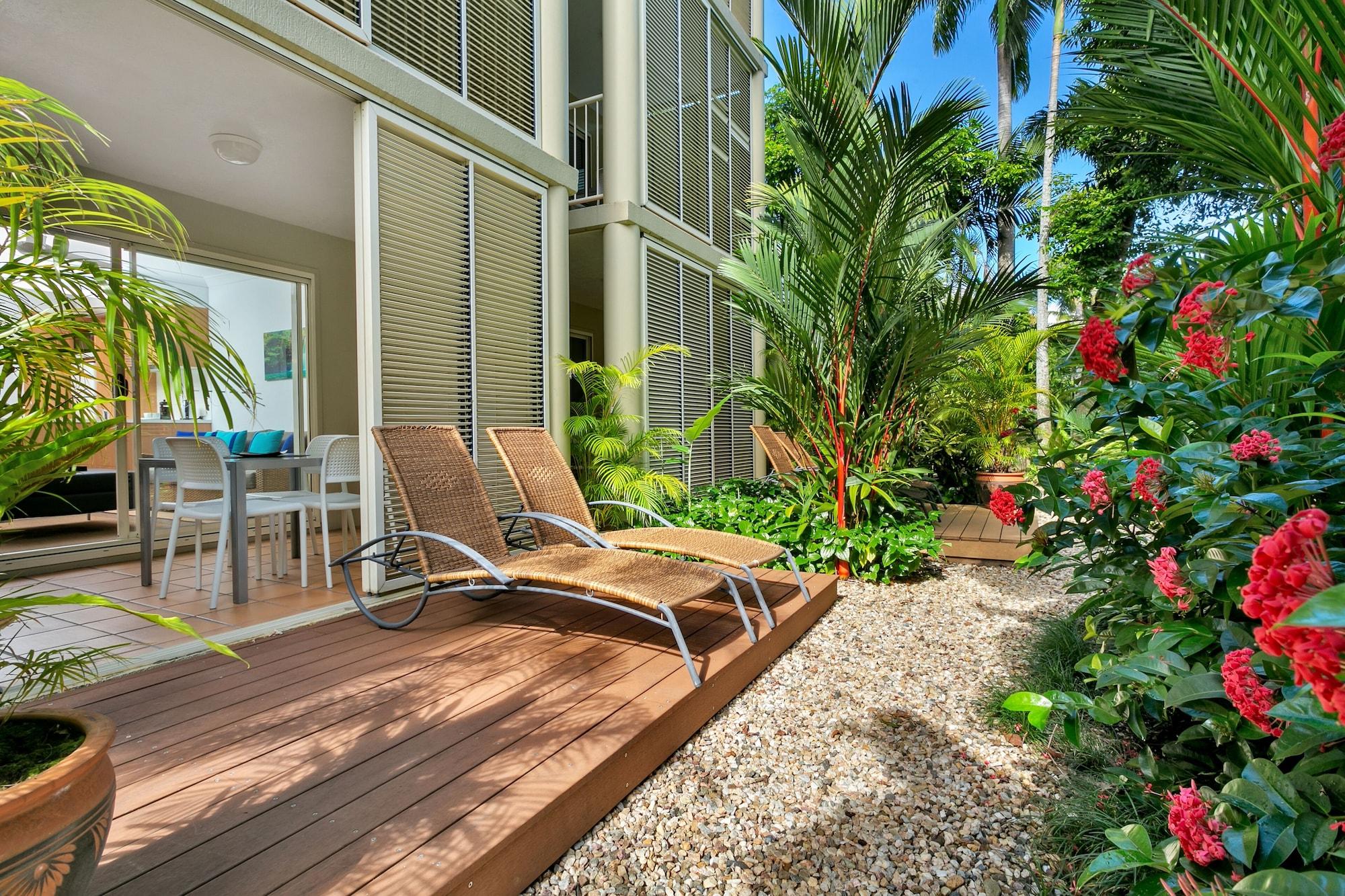 Port Douglas Apartments - Adults Only Oasis Exterior foto