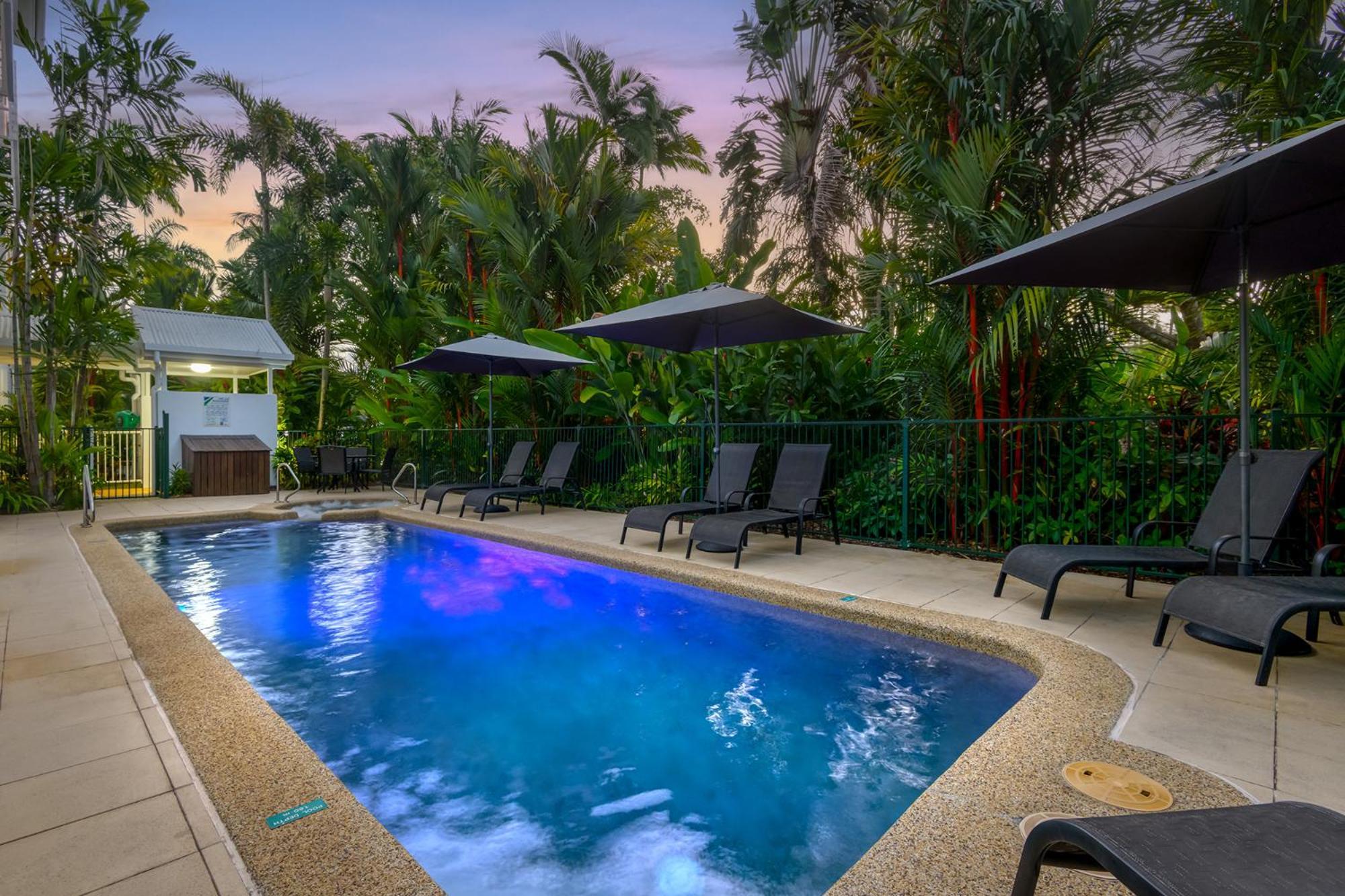 Port Douglas Apartments - Adults Only Oasis Exterior foto